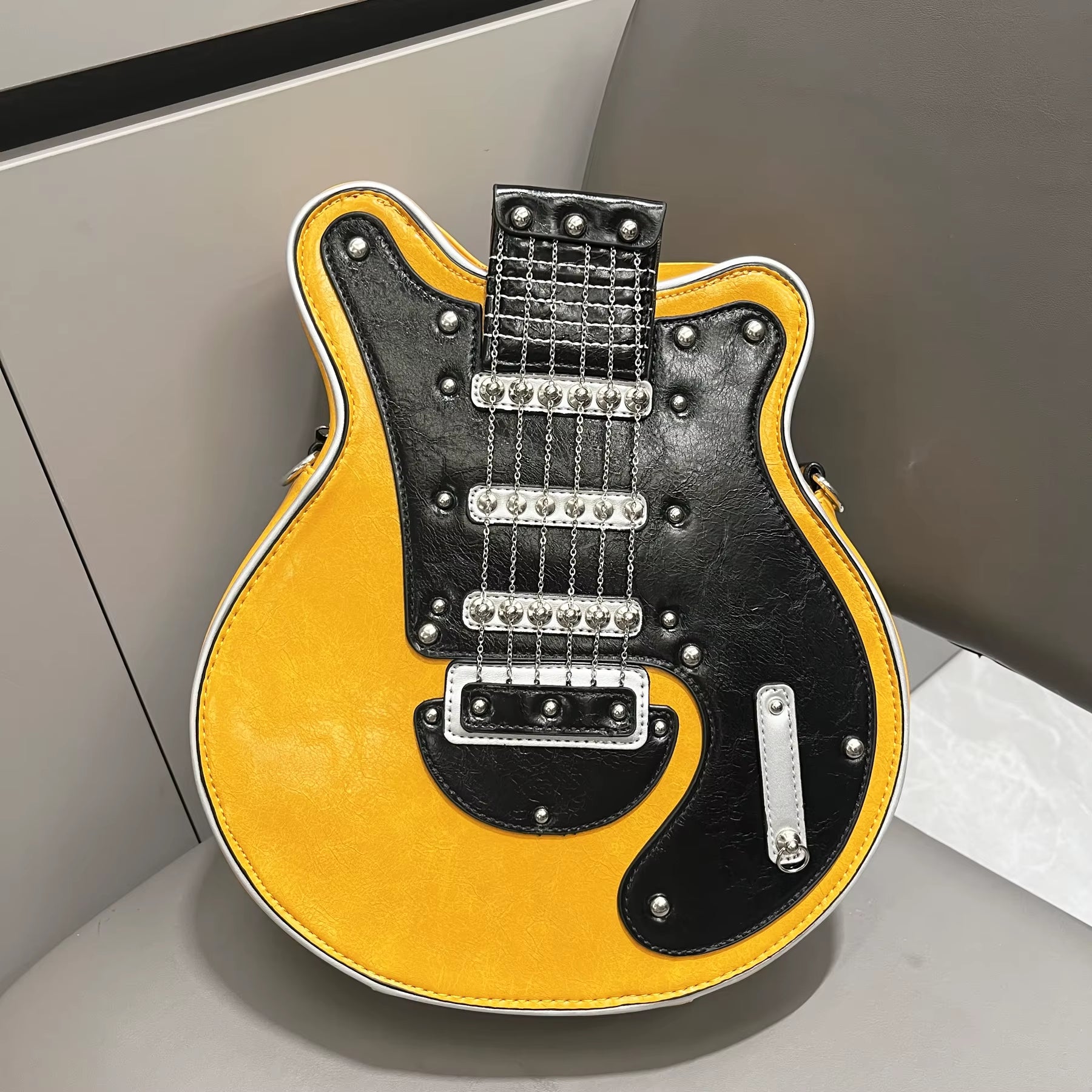 Guitar Style Leather Purse