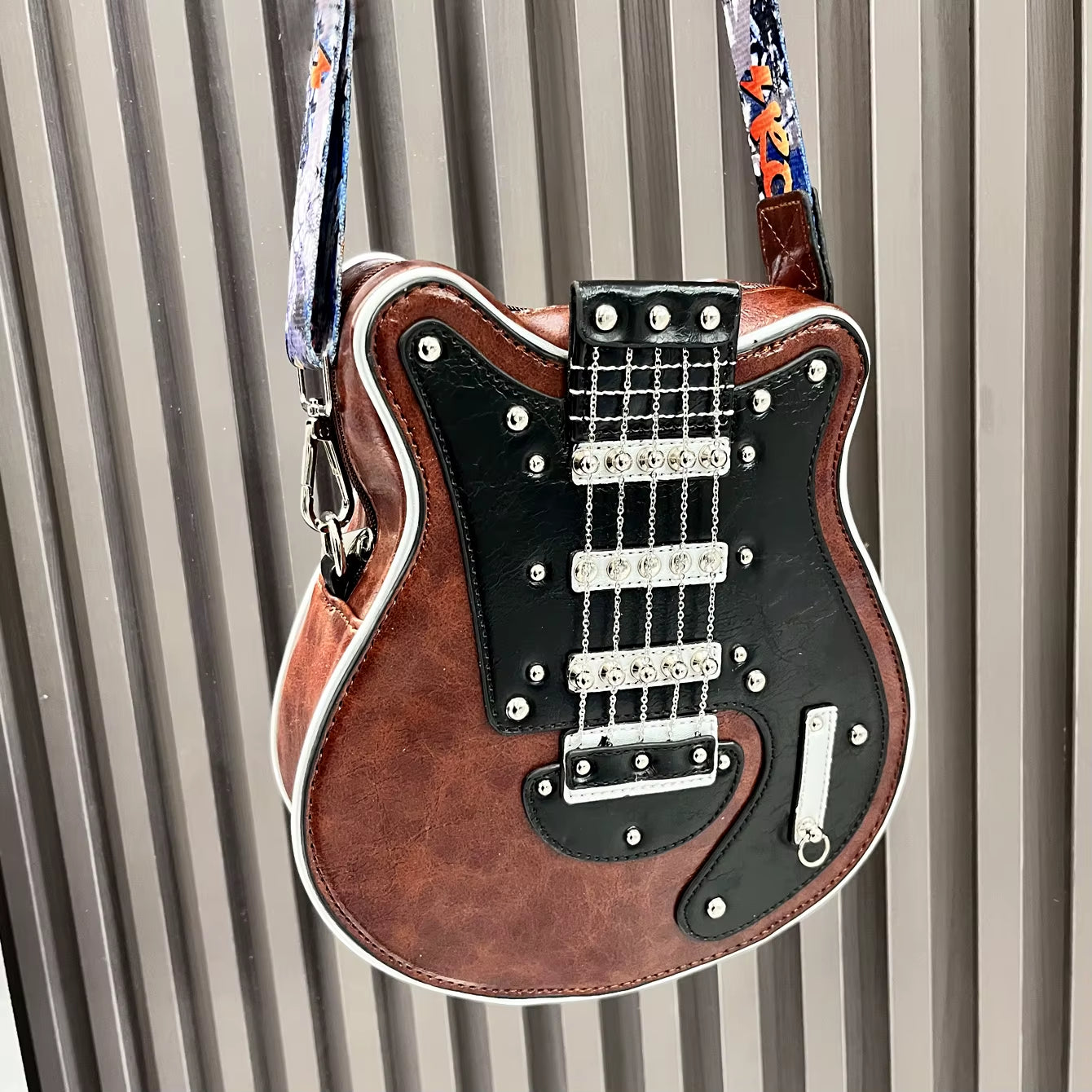 Guitar Style Leather Purse